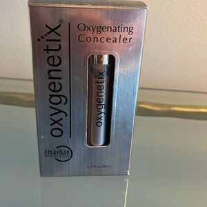 Oxygenetix concealer